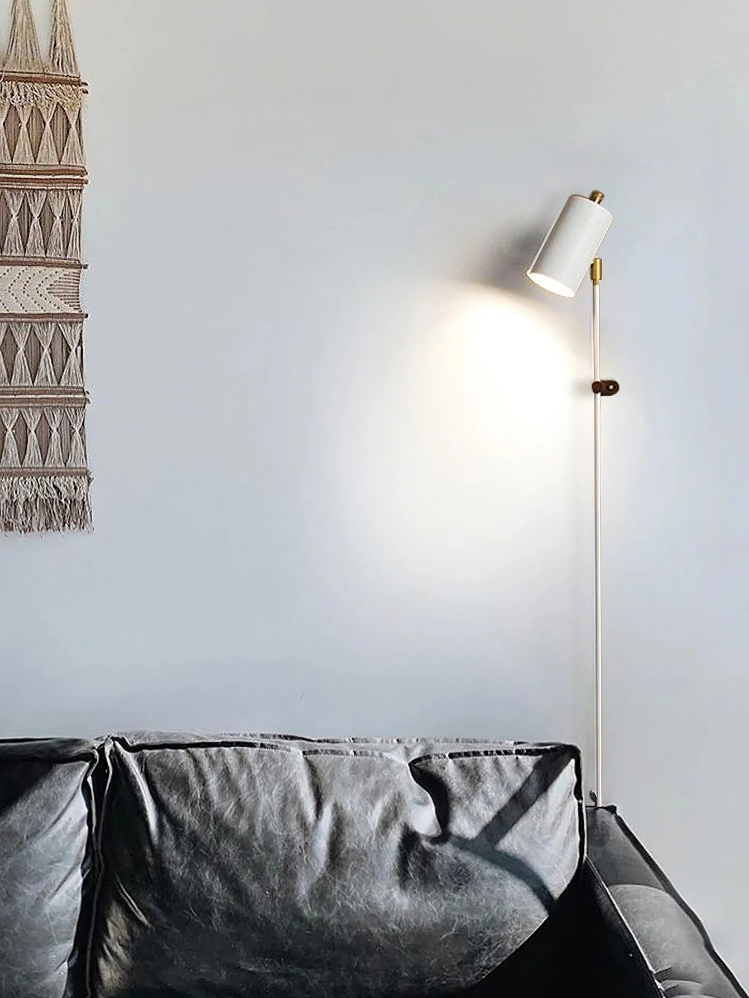 Modern Vernal Wall Lamp