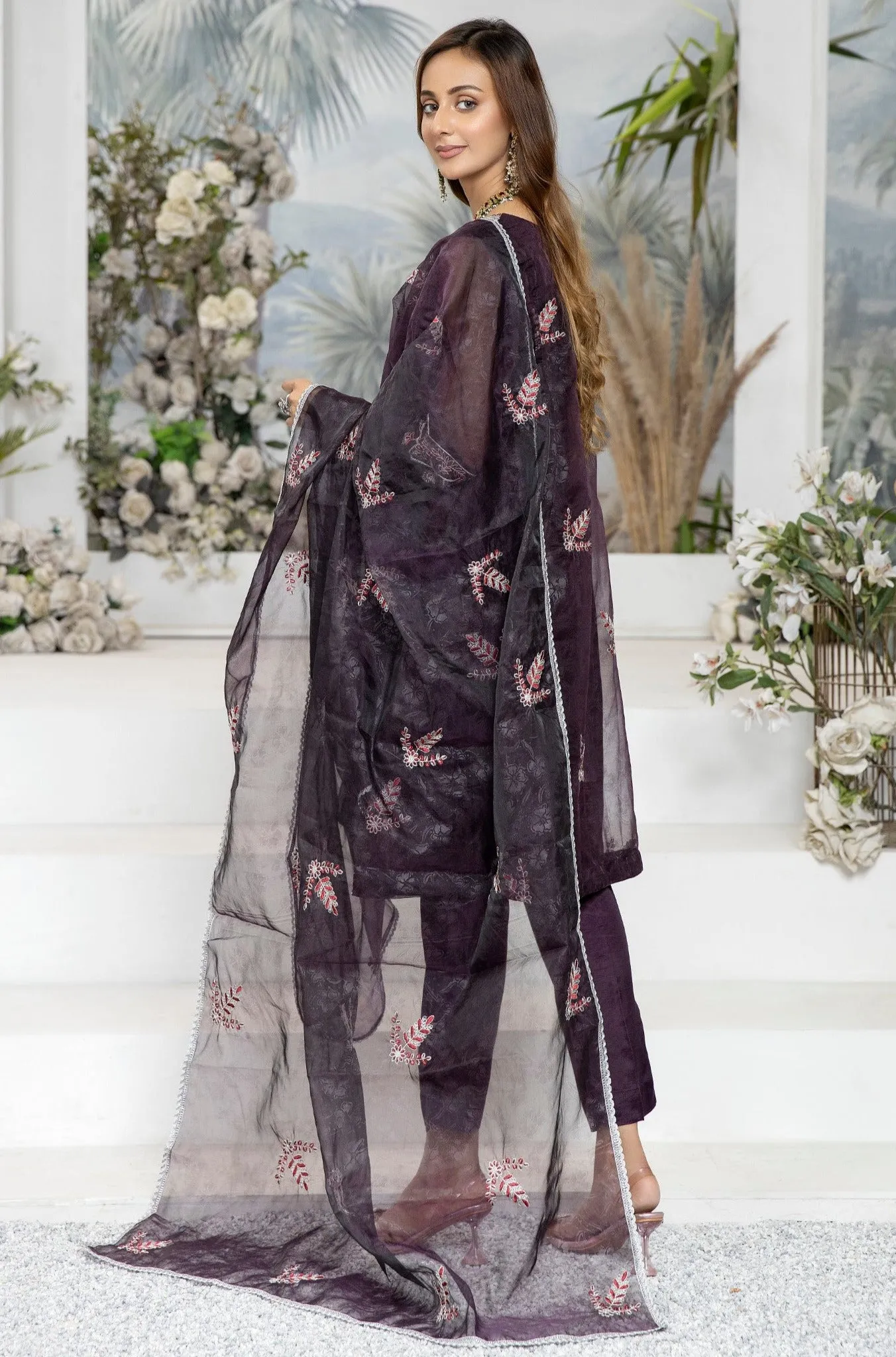 MOP-07 EMBROIDERED EMBOSS ORGANZA 2 PC