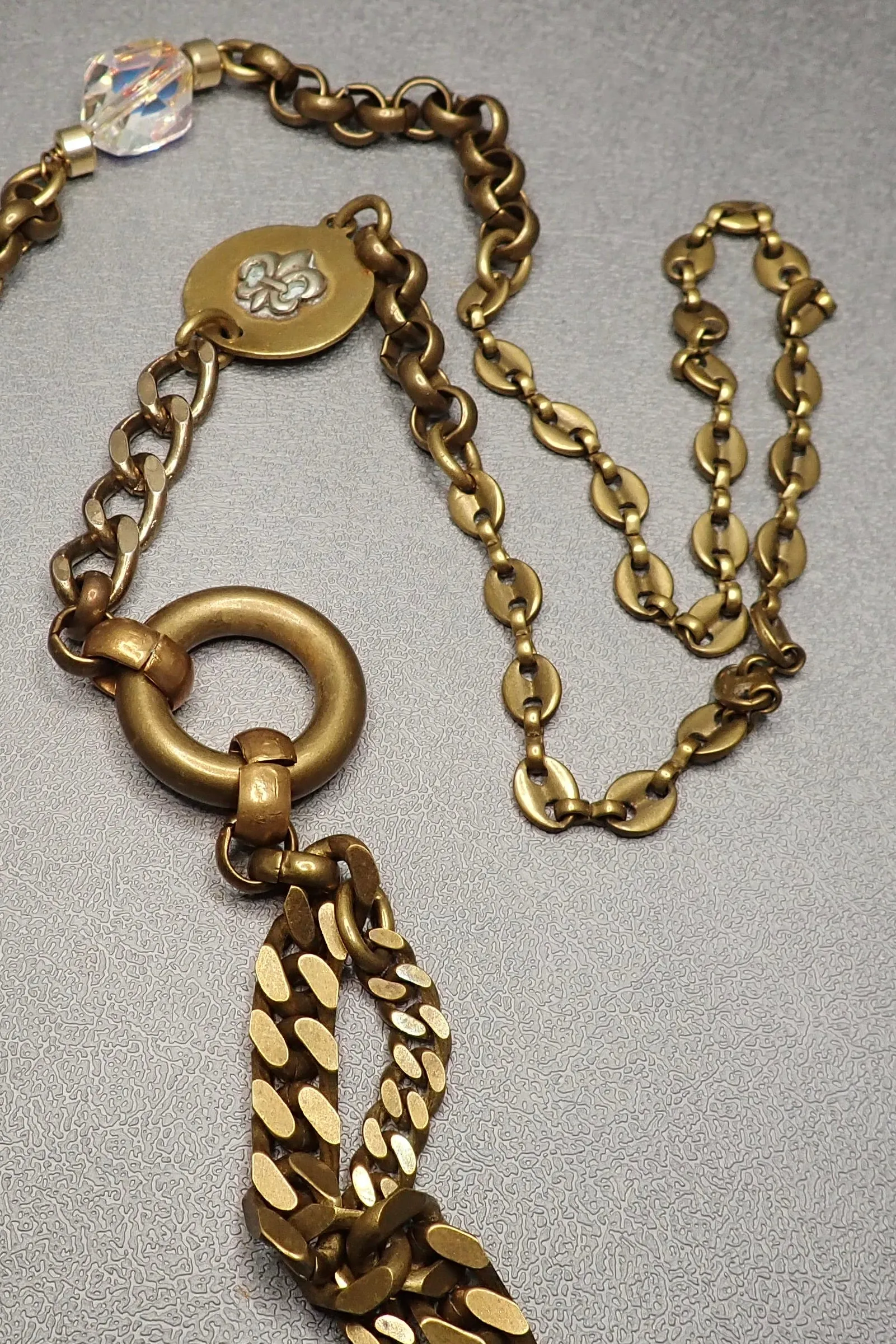 MULTICHAIN LAYERED NECKLACE