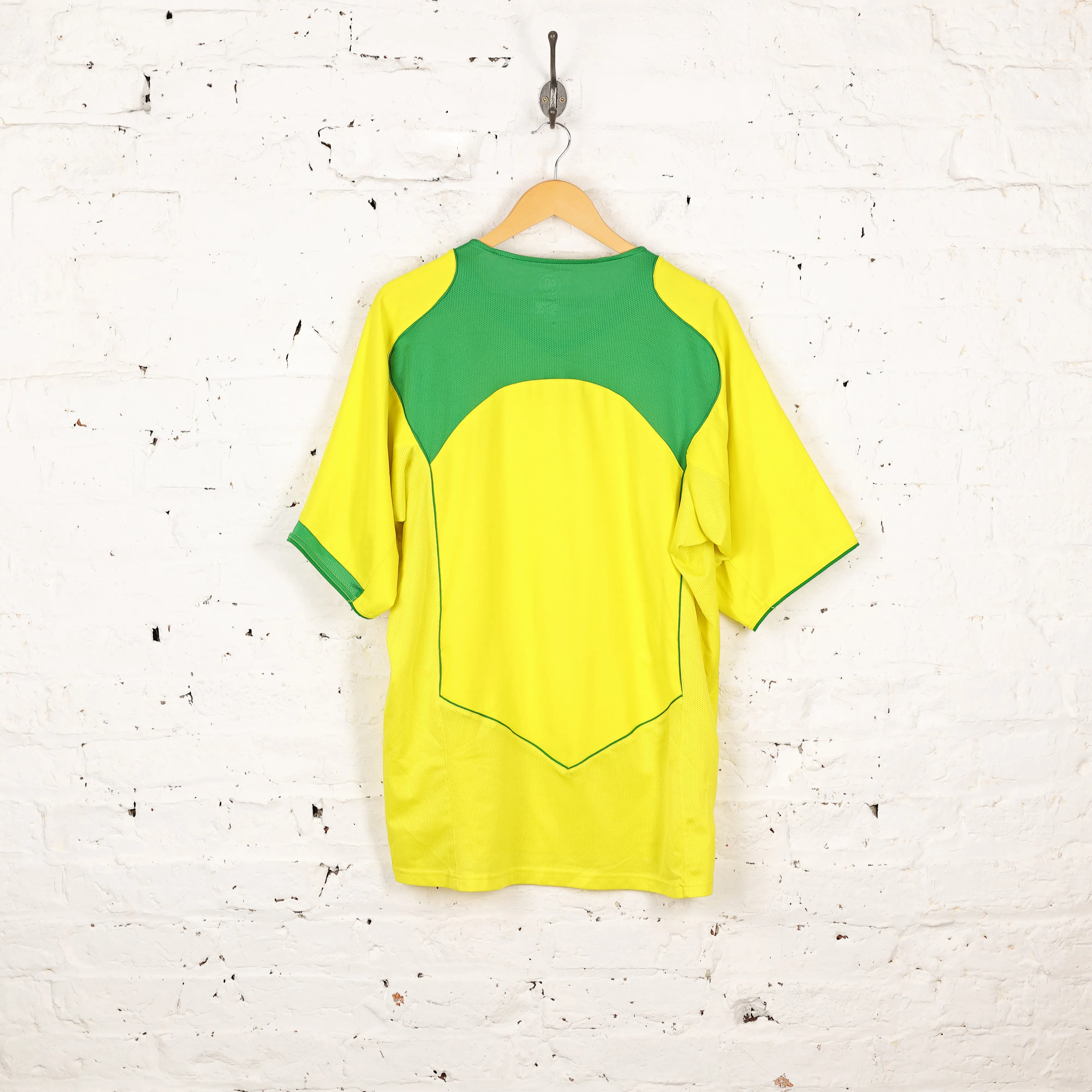 Nike Brazil 2004 Home Football Shirt - Yellow - XL