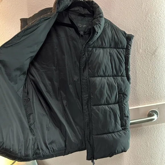 NWT RD Style BRAND Puffer Vest OVERSIZED black pockets zipper layering XS M L