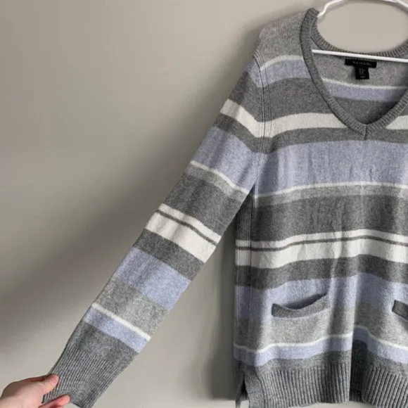 NWT Tahari Striped V-Neck Pocketed Sweater
