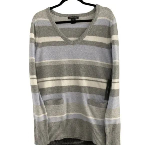 NWT Tahari Striped V-Neck Pocketed Sweater