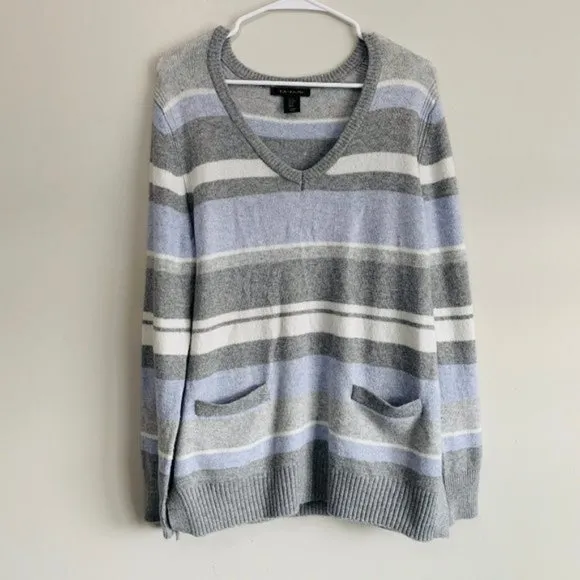 NWT Tahari Striped V-Neck Pocketed Sweater