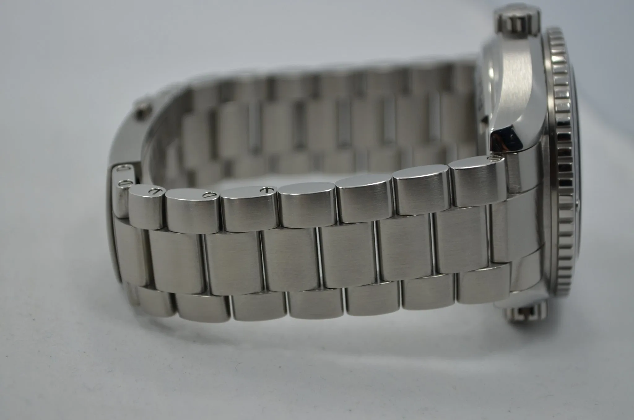 Omega 232.30.46.21.01.003 Seamaster Planet Ocean Professional 600M Master Co-Axial Watch