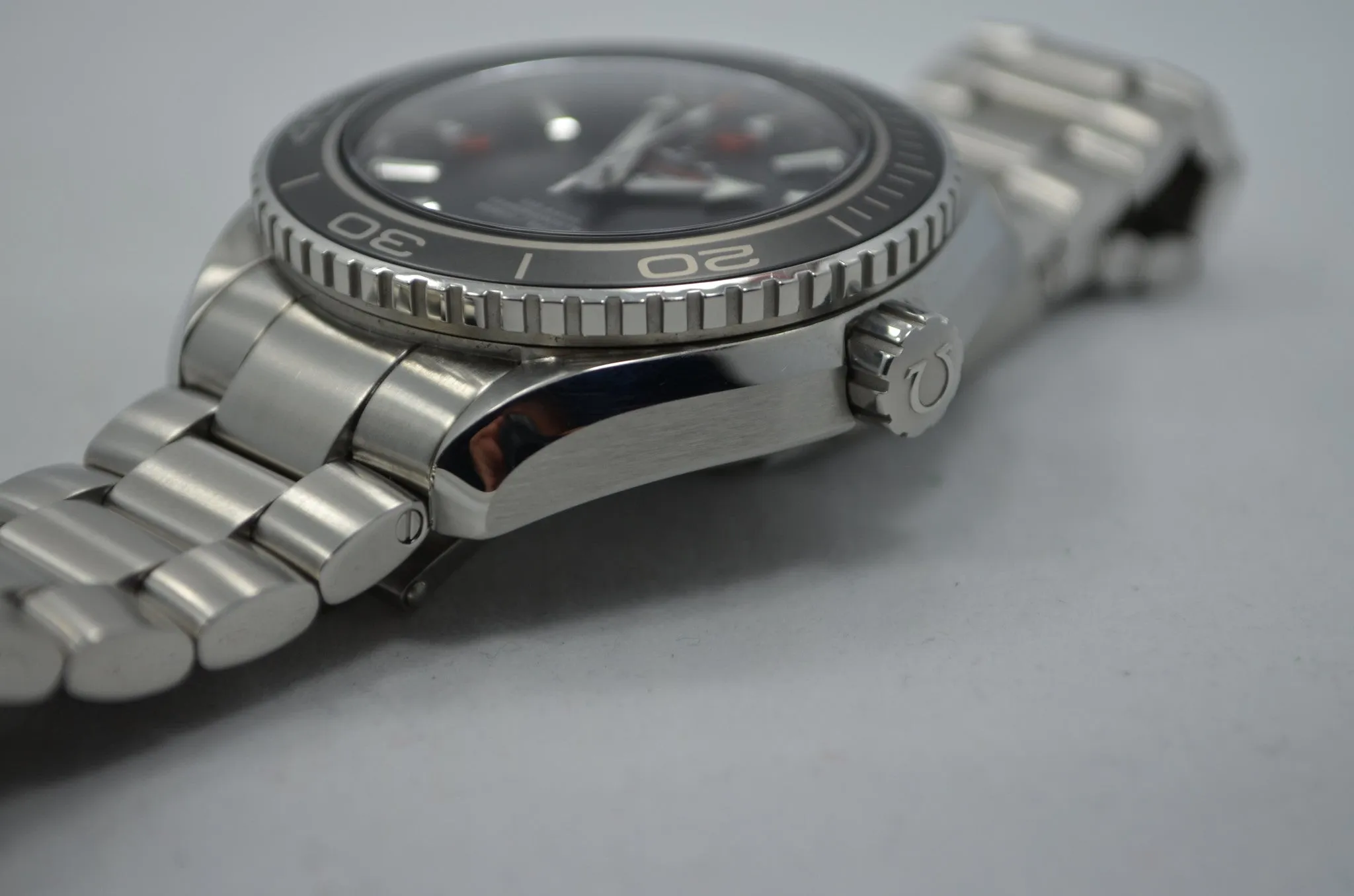 Omega 232.30.46.21.01.003 Seamaster Planet Ocean Professional 600M Master Co-Axial Watch