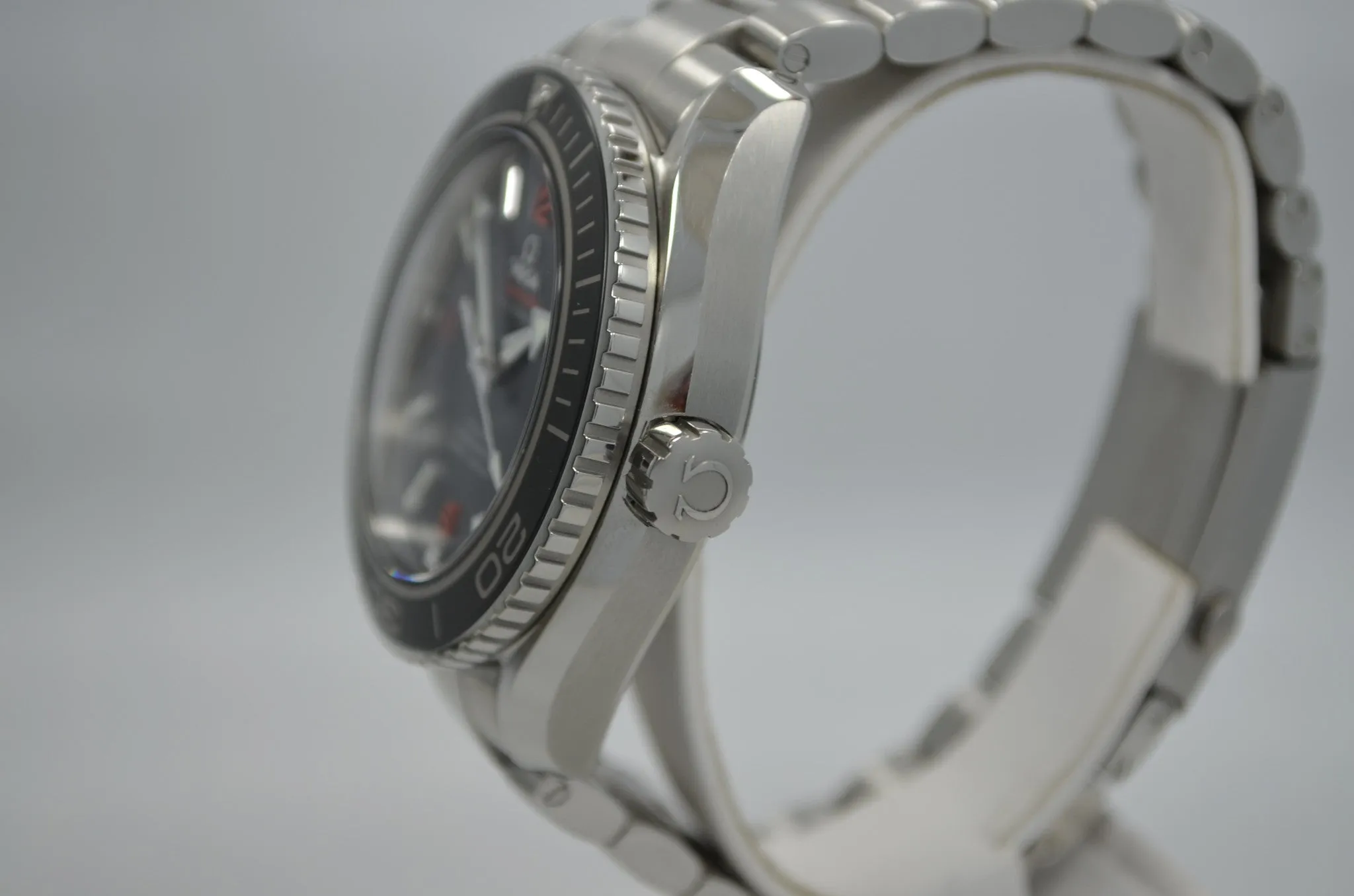 Omega 232.30.46.21.01.003 Seamaster Planet Ocean Professional 600M Master Co-Axial Watch