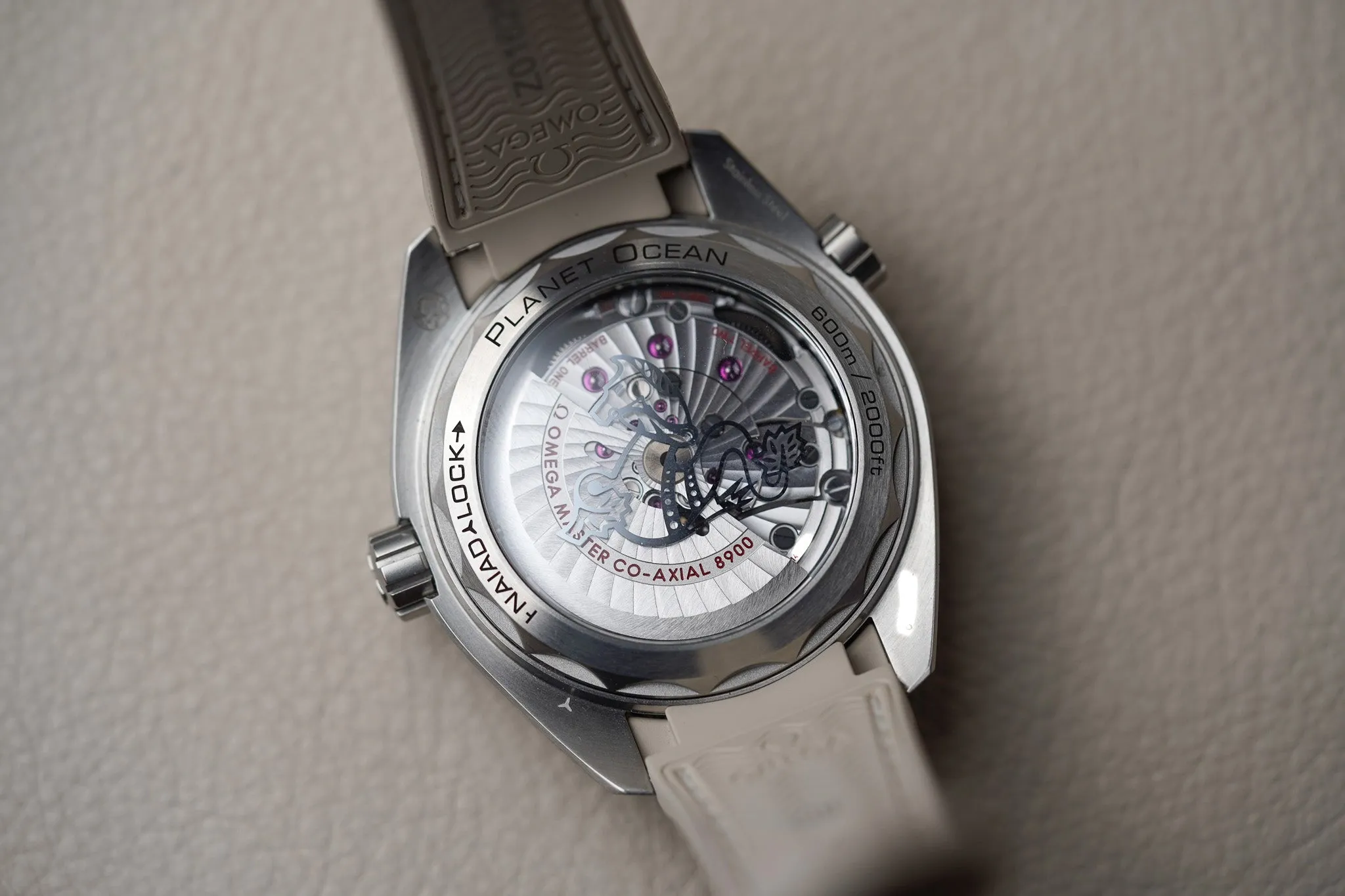 Omega Seamaster Planet Ocean 600M Khaki 215.32.44.21.09.001