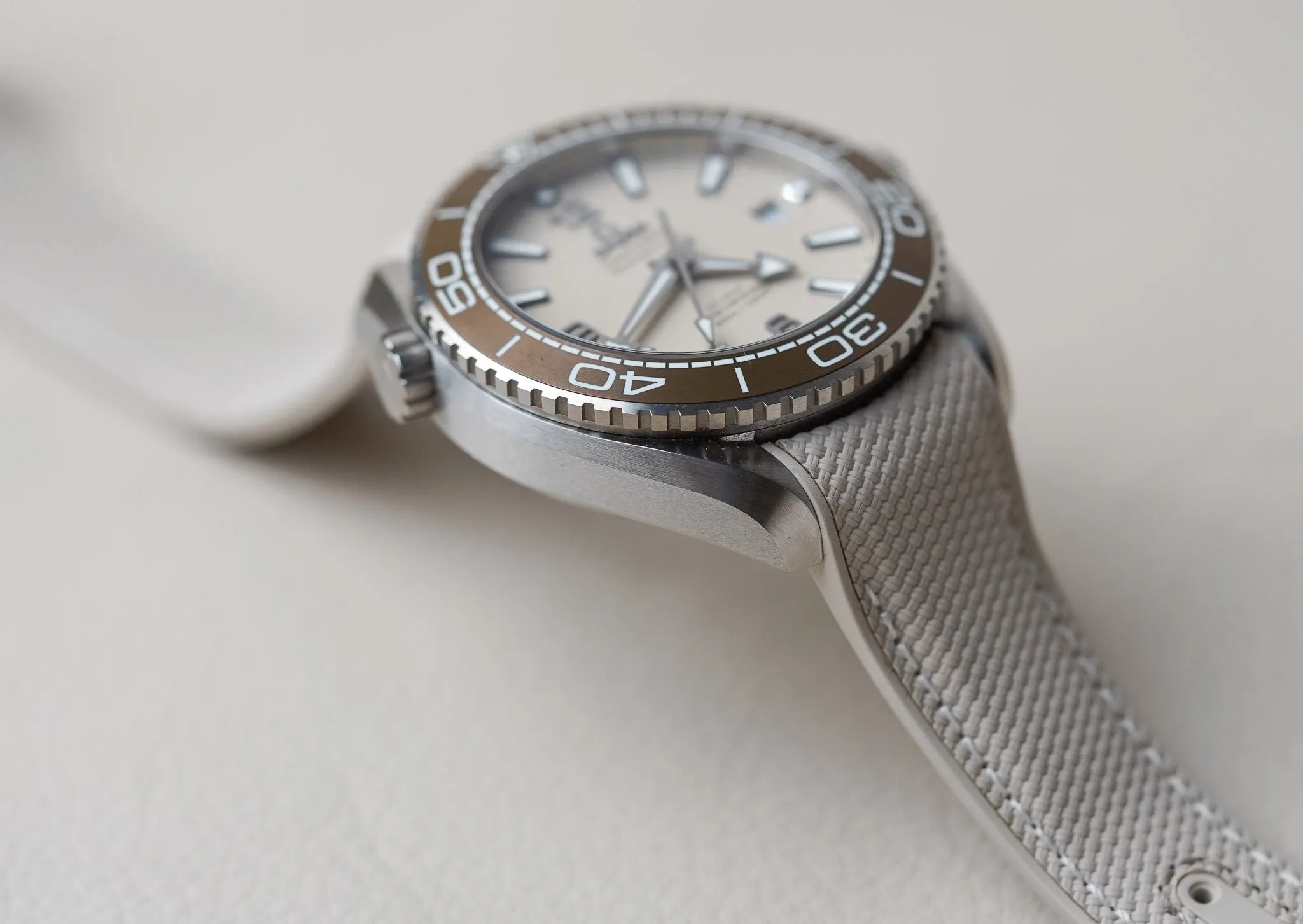Omega Seamaster Planet Ocean 600M Khaki 215.32.44.21.09.001
