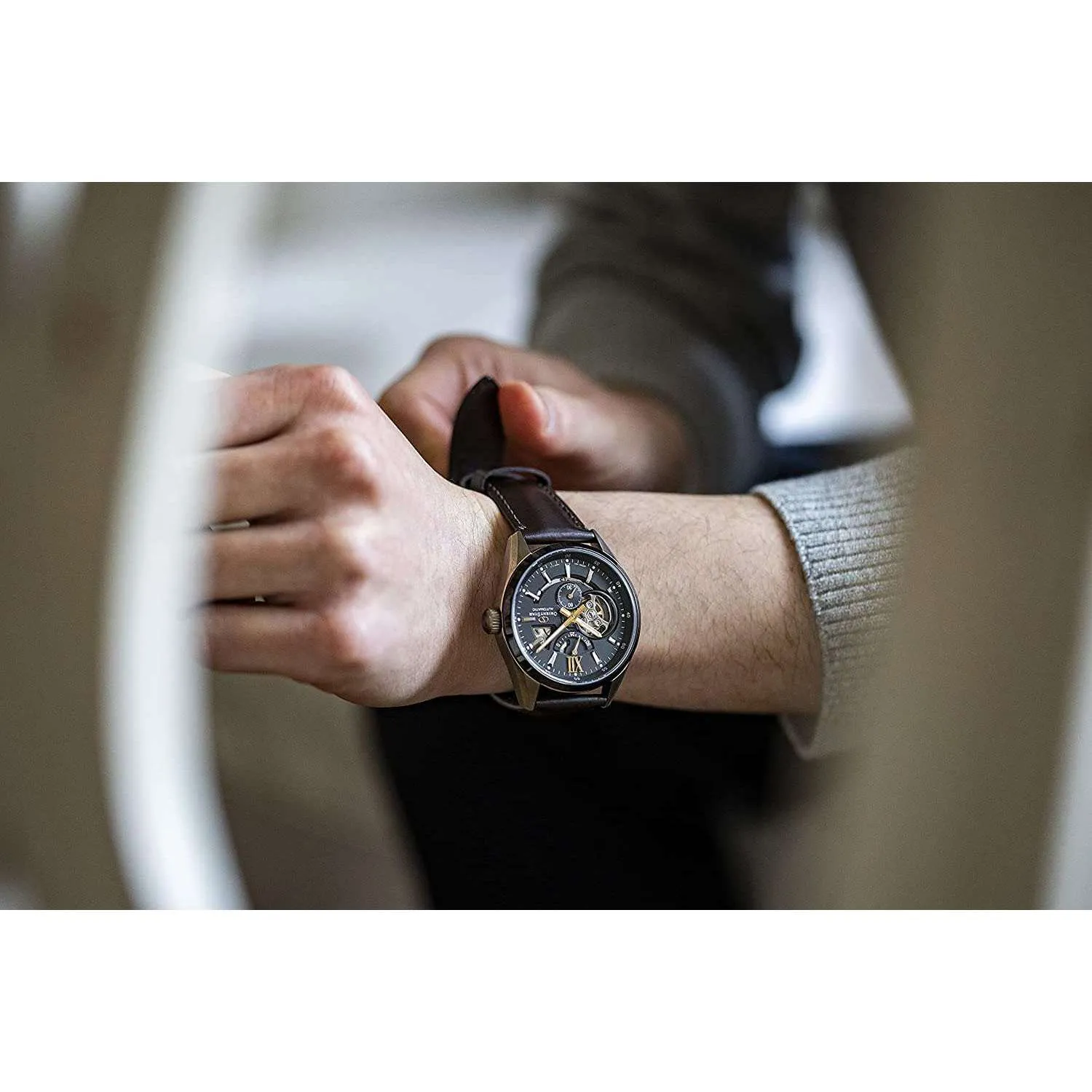 ORIENT STAR CONTEMPORARY COLLECTION MODERN SKELETON MEN WATCH RK-AV0115B