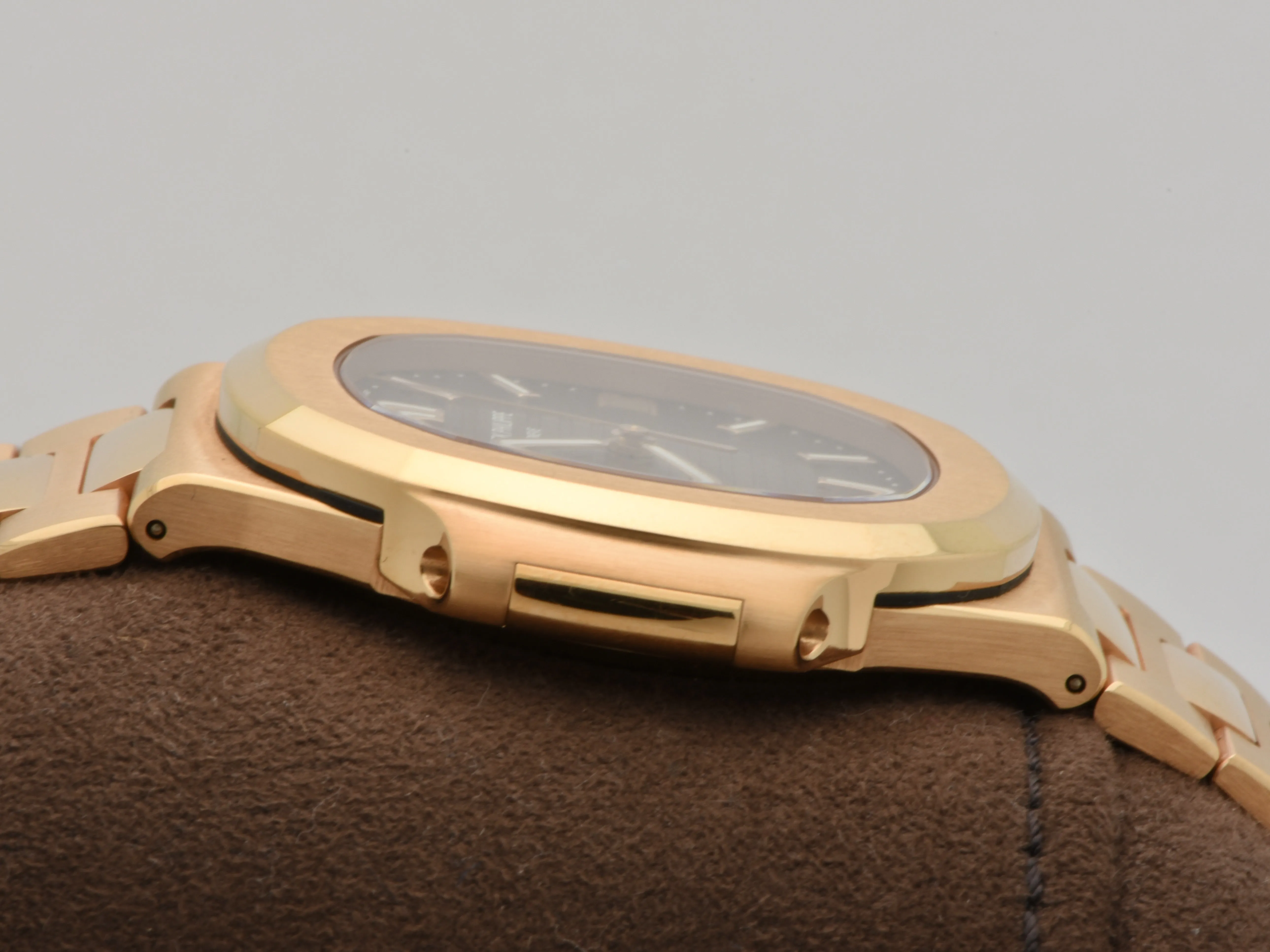 Patek Philippe Nautilus 5711/1R-001 in Red Gold