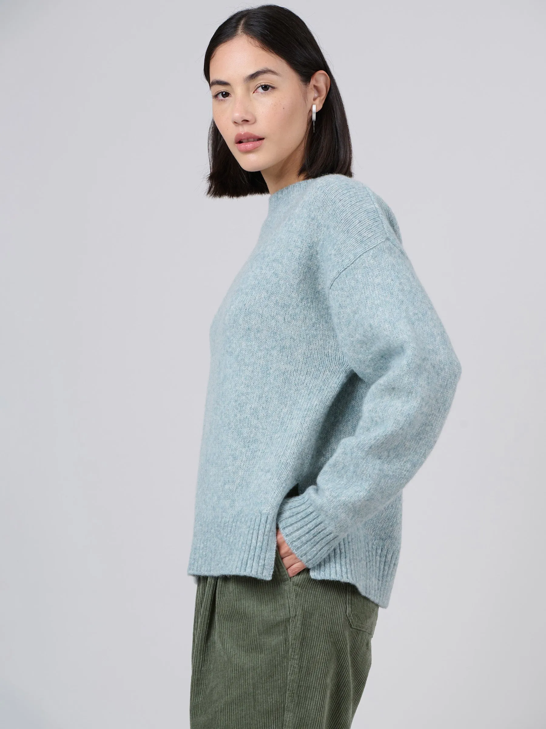 Pull boxy en laine et coton avec échancrures latérales