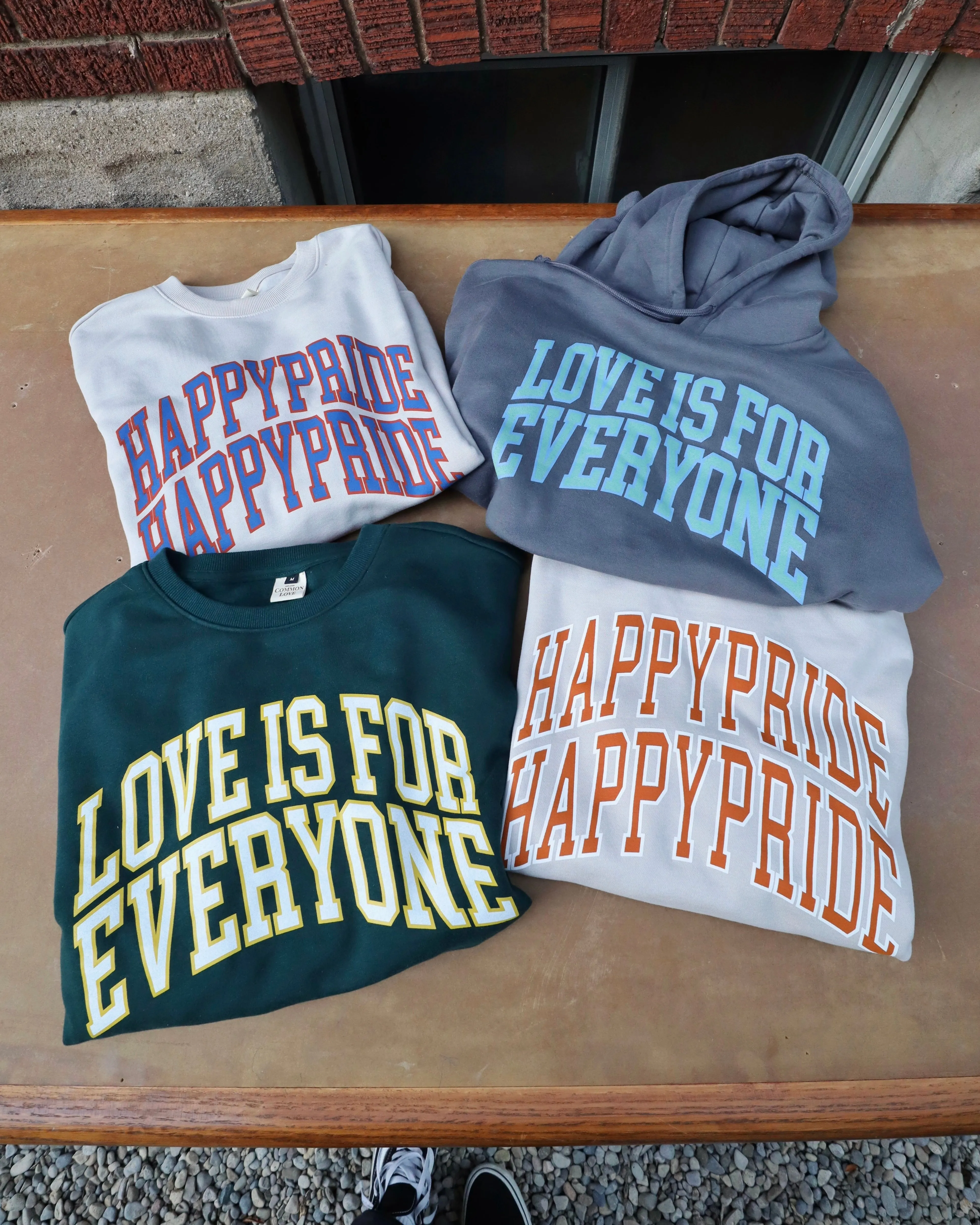 "HAPPY PRIDE" Relaxed Crewneck (BLUE/RED)