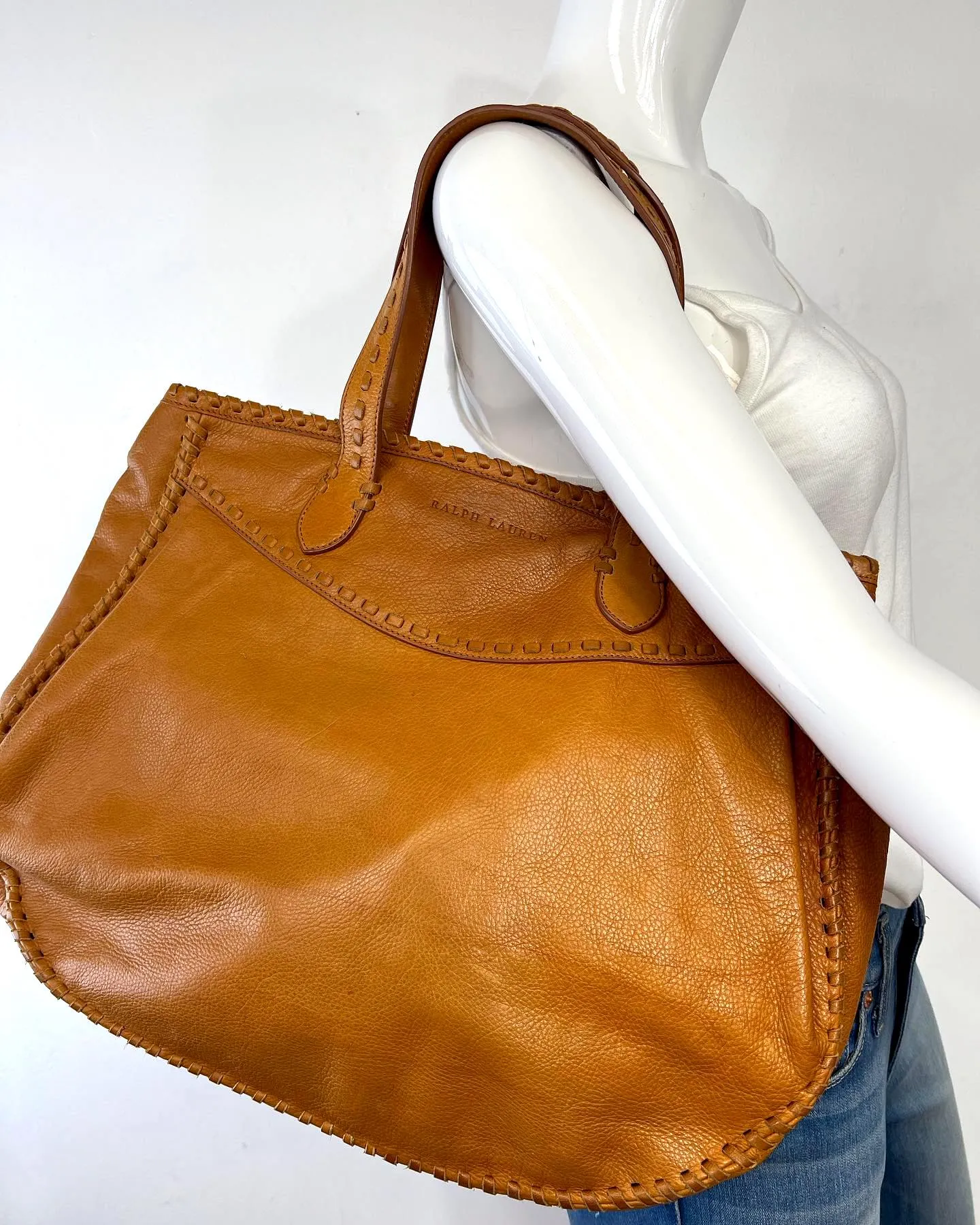 RALPH LAUREN VINTAGE COLLECTION STITCHED LEATHER SHOULDER BAG