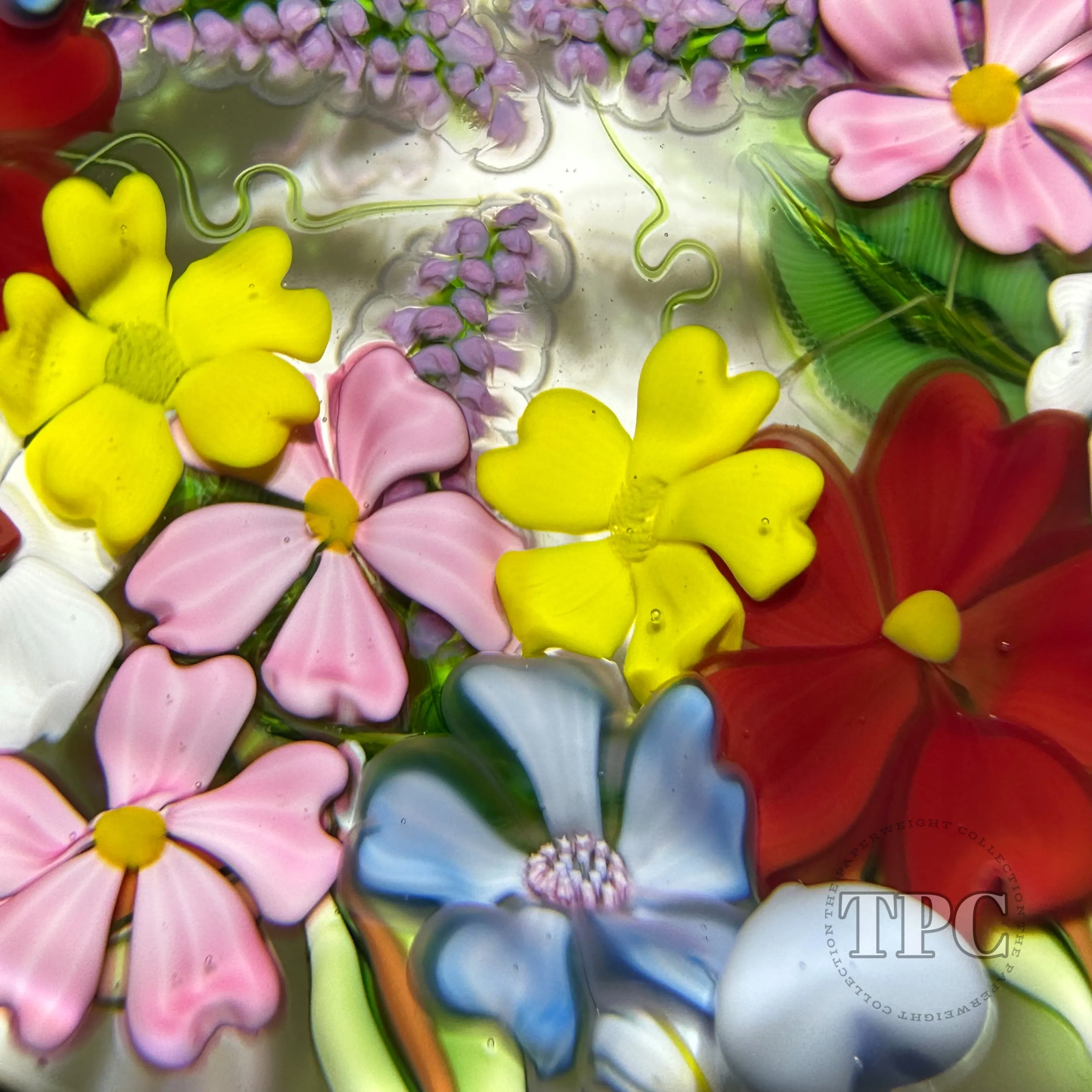 Richard Loesel 2022 Glass Art Paperweight Flamework Garland of Hearts on Opaque White Ground