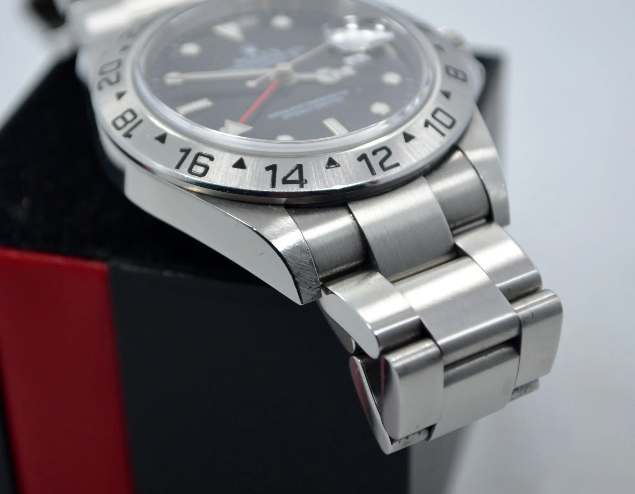 Rolex Explorer II Steel GMT 16570 Automatic Wristwatch "Z" Series Box Papers