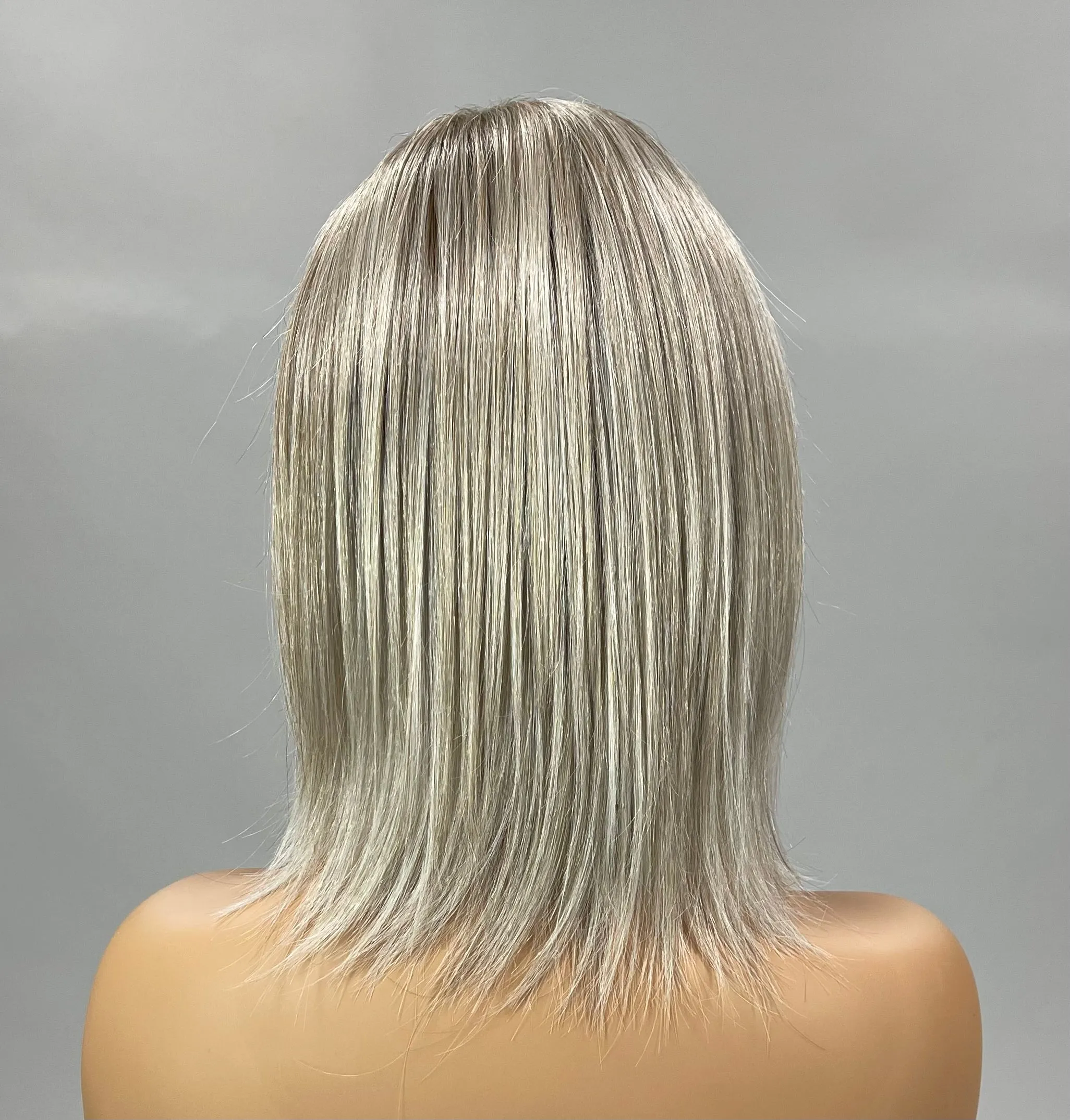 SALE!! Cold Brew Chic" (Roca Margarita Blonde) HAND-TIED BELLE TRESS Luxury Wig