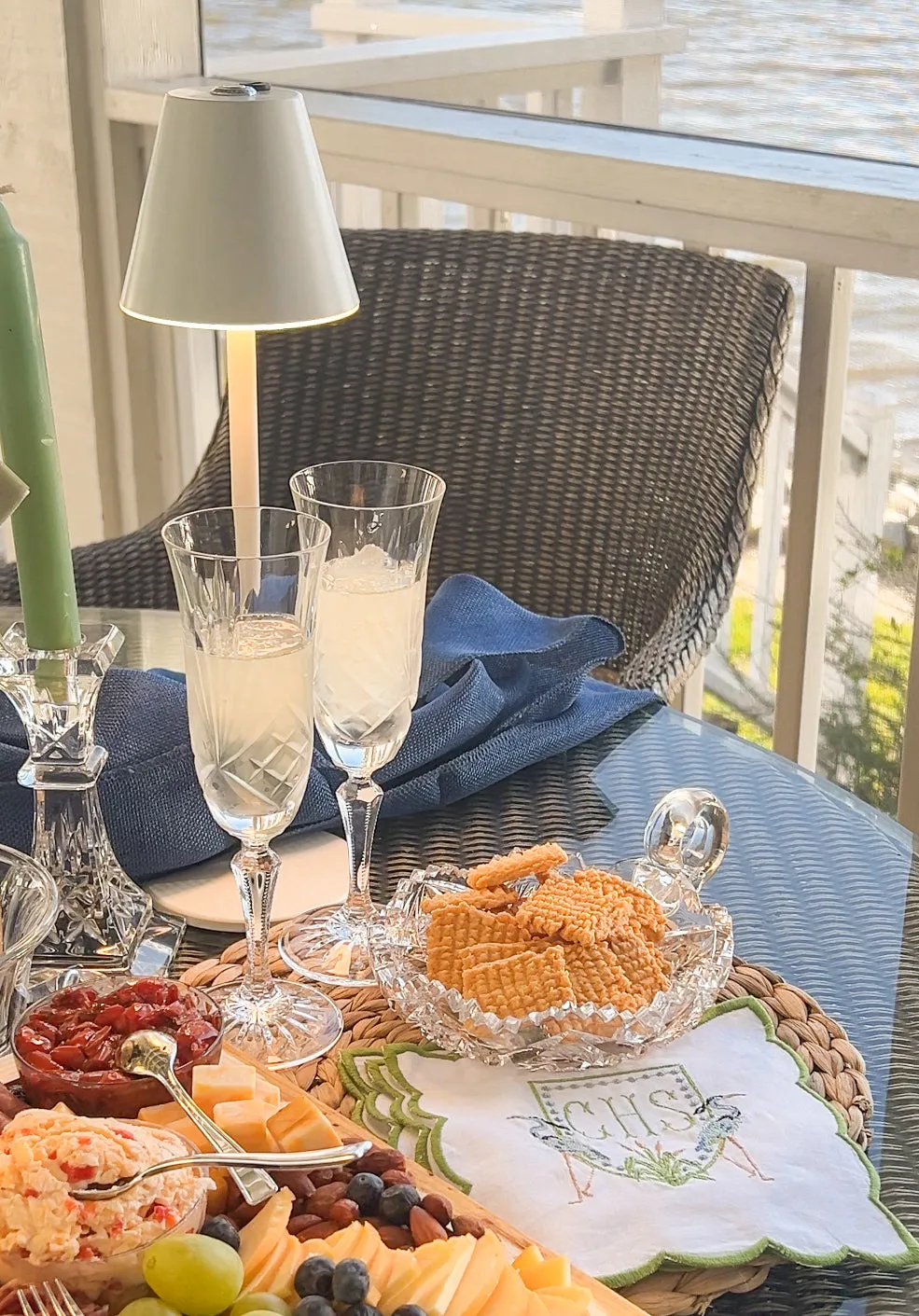 Scalloped Edge Cocktail Napkins