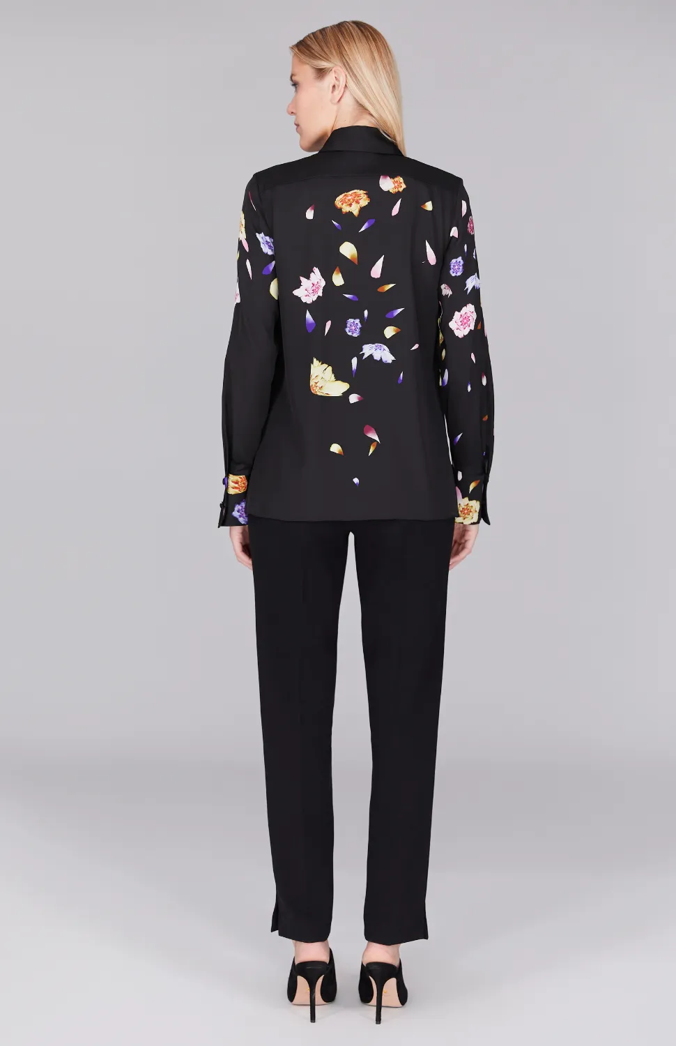 Scattered Blossom Collared Blouse w/ Relaxed Sleeve