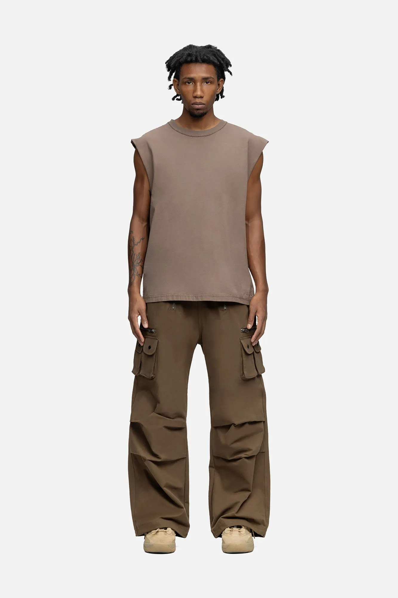 SLEEVELESS T-SHIRT MUD
