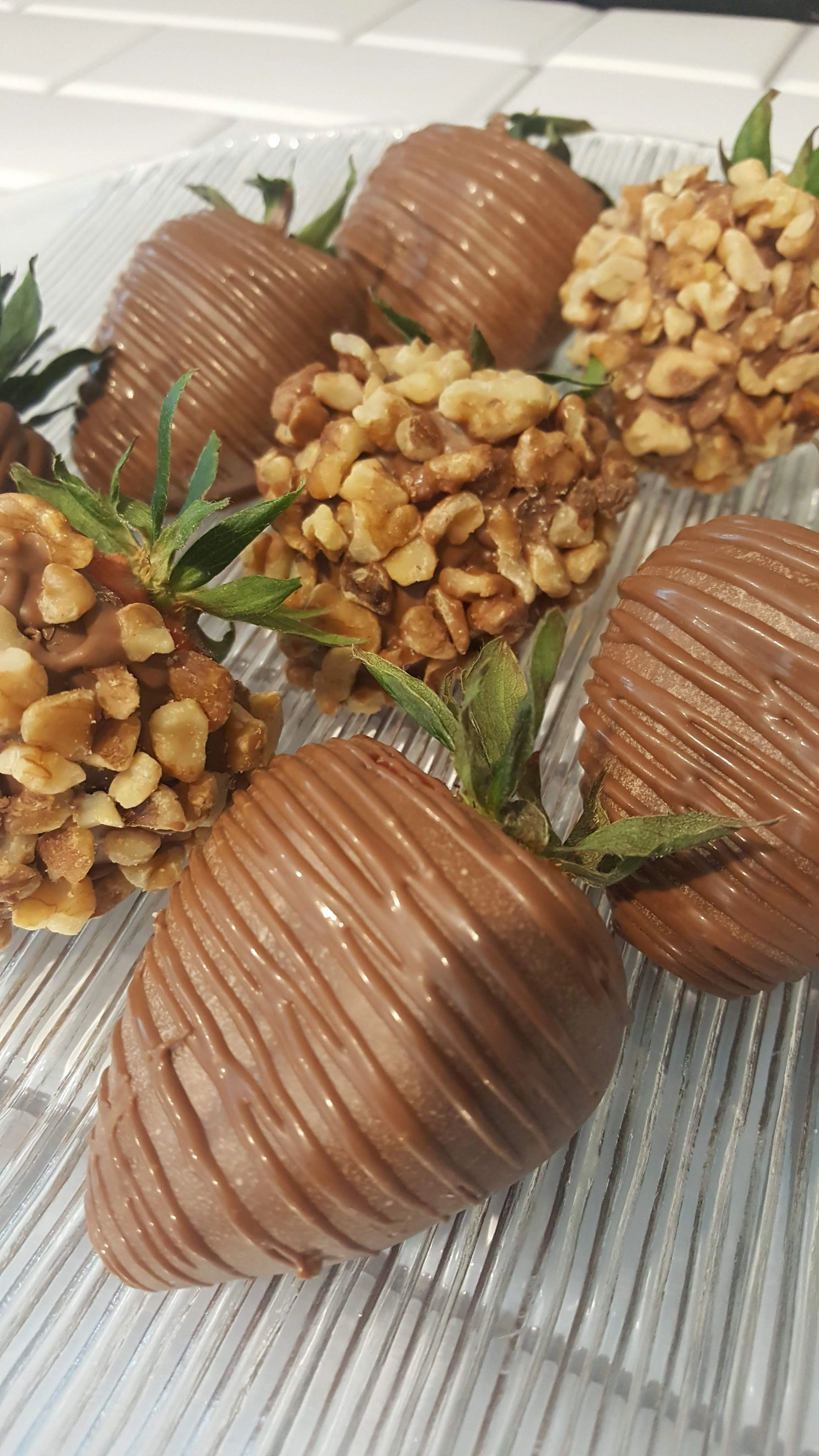 Strawberries - Chocolate Covered/Dipped Gourmet Box