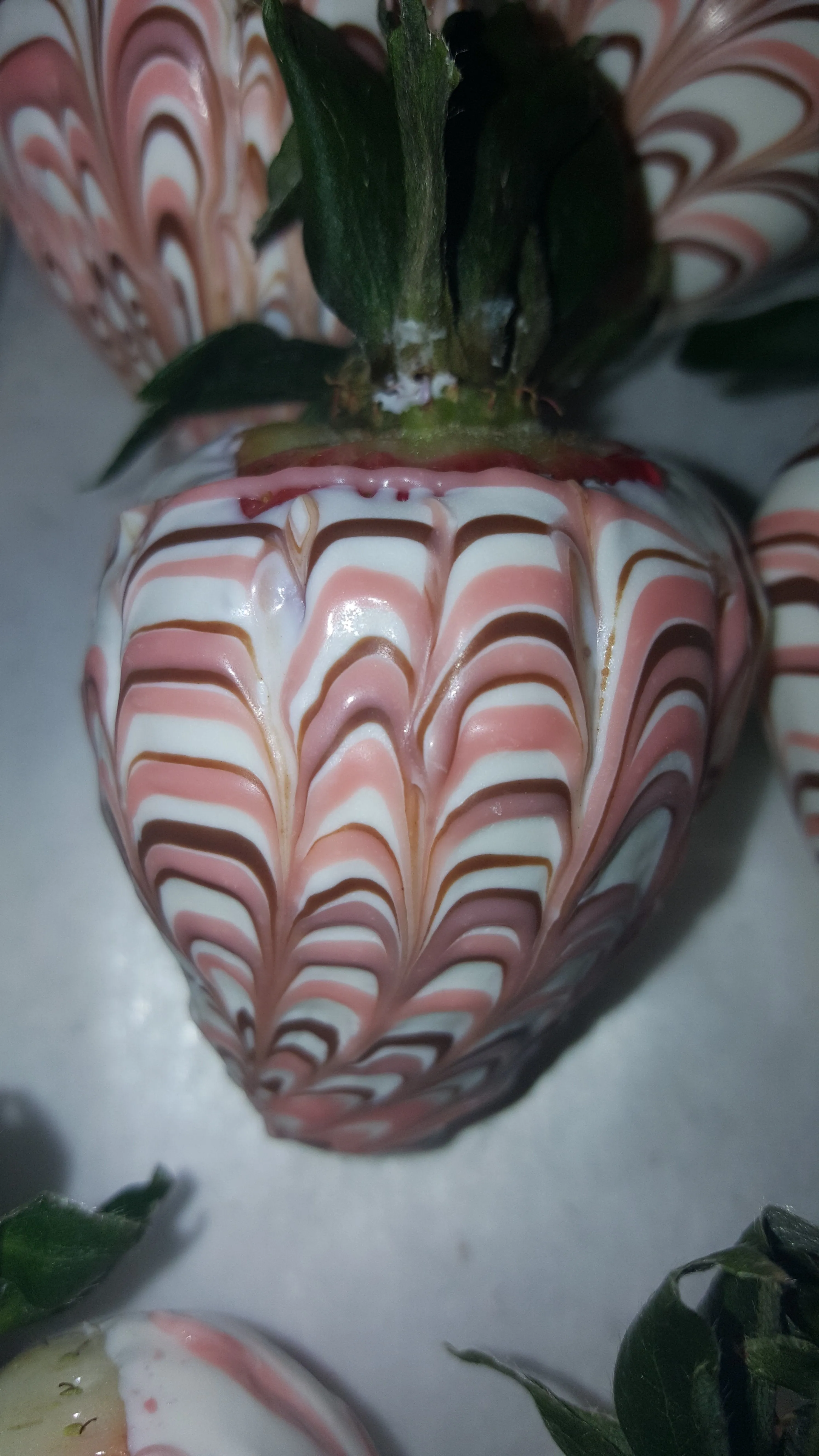 Strawberries - Chocolate Covered/Dipped (Marble)