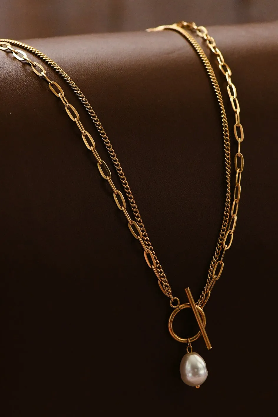The Rochelle 18K Gold Plated Chain   Pearl Toggle Necklace