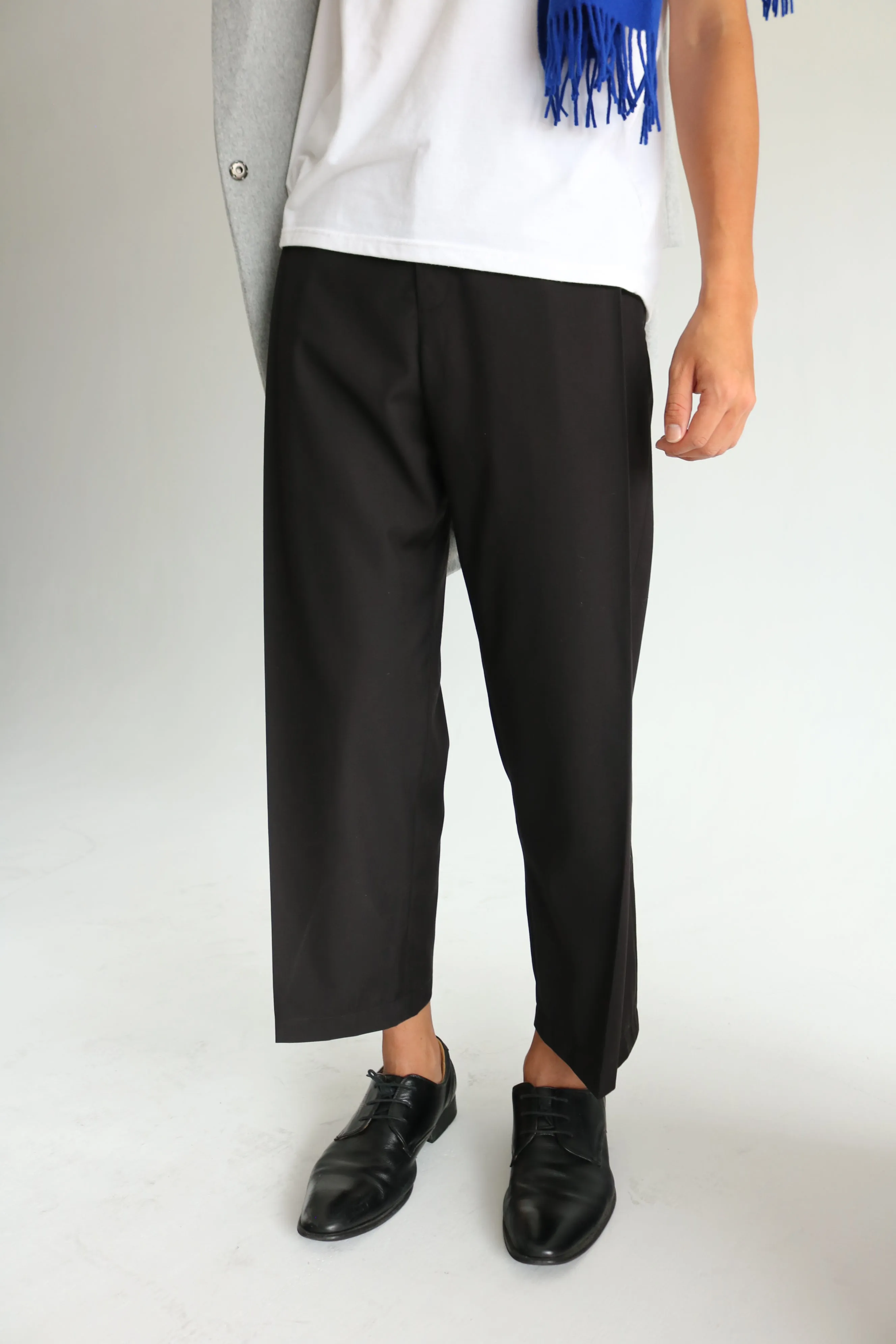 Tsu Trousers-sold out