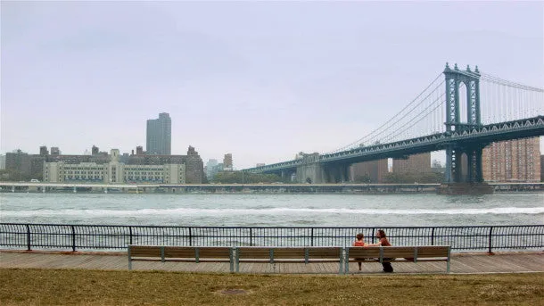 Tugboat Moves Towards the Manhattan Bridge