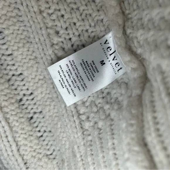 Velvet by Graham &amp; Spencer neutral wool blend cable knit sweater women sz medium