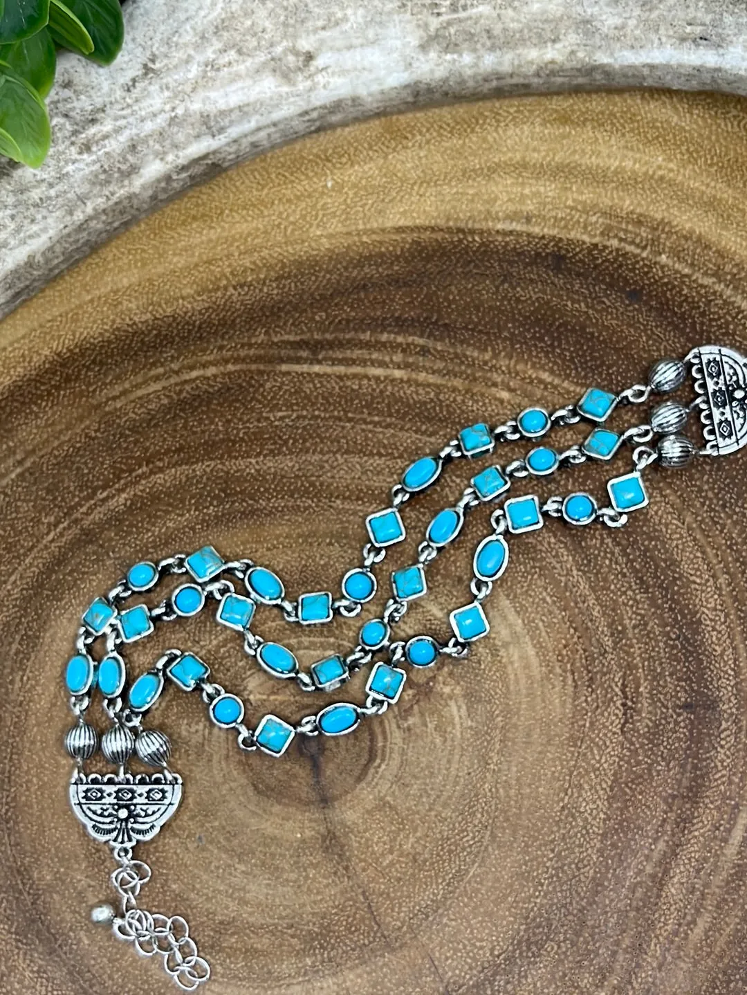 Vivid Fashion Linked Shapes 3 Strand Bracelet - Turuqoise