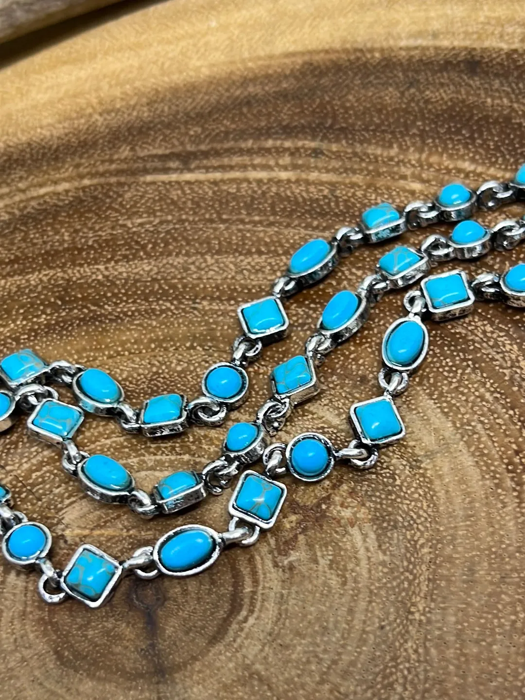 Vivid Fashion Linked Shapes 3 Strand Bracelet - Turuqoise