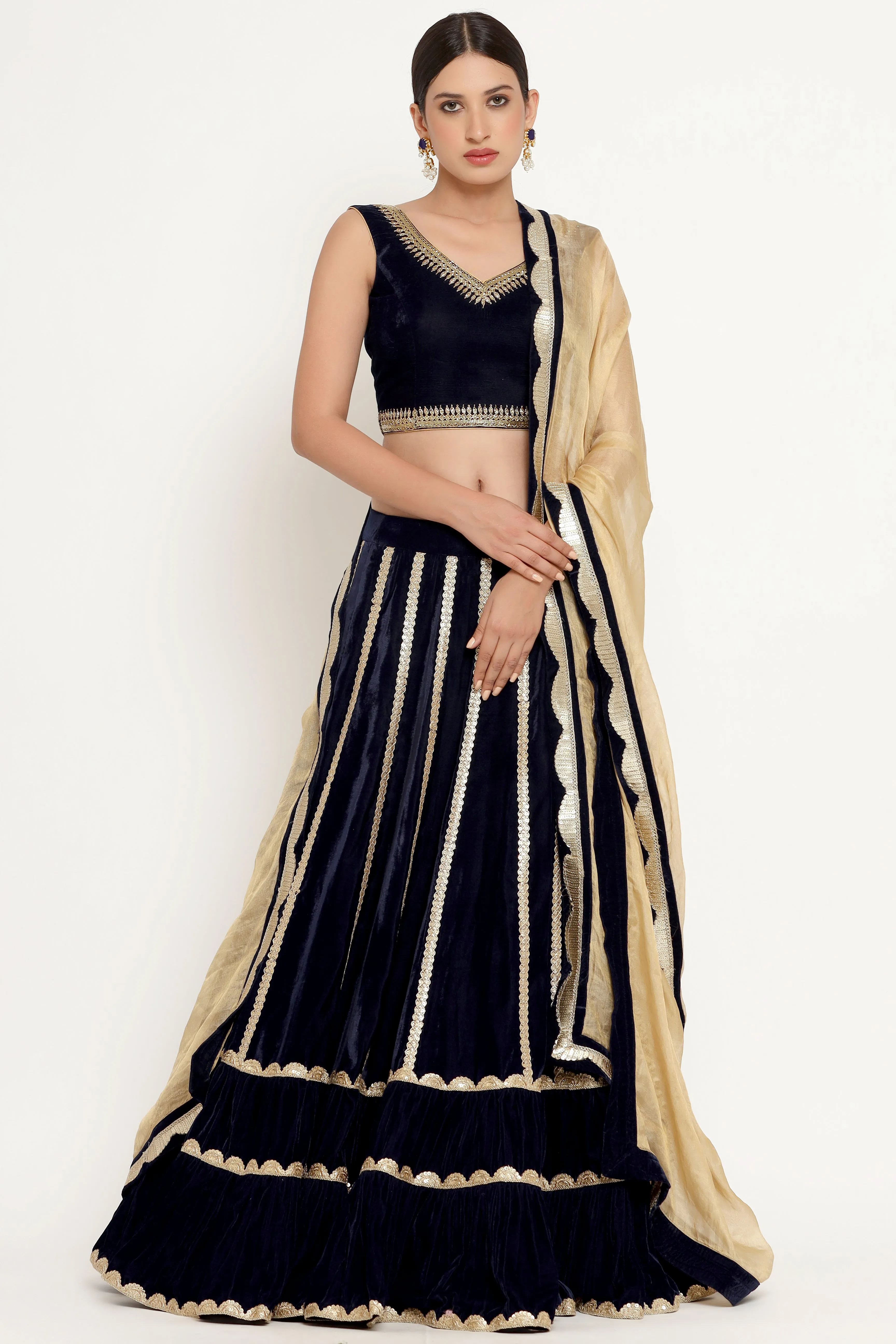 Zarna Lehenga